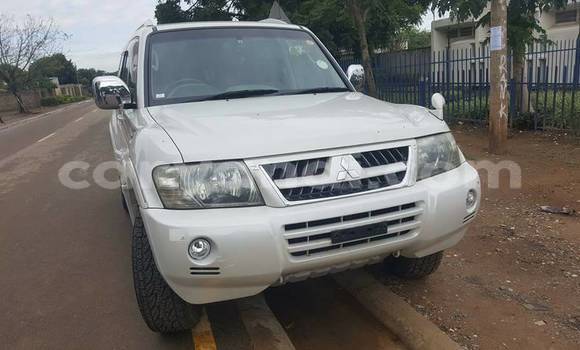 Buy New Mitsubishi Pajero White Car in Lusaka in Zambia Buy New Mitsubishi Pajero White Car in Lusaka in Zambia