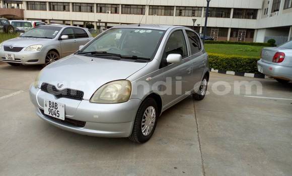 Acheter Occasion Voiture Toyota Vitz Gris à Lusaka, Zambie Acheter Occasion Voiture Toyota Vitz Gris à Lusaka, Zambie