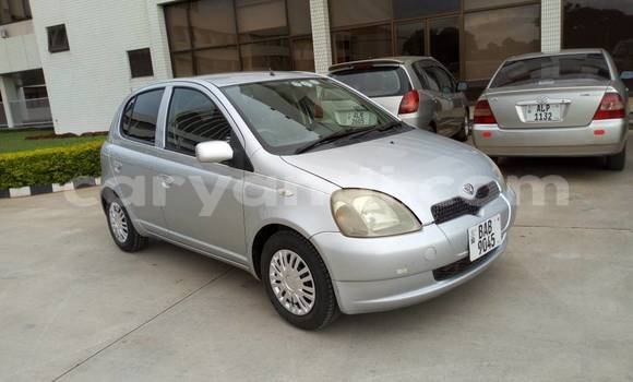 Acheter Occasion Voiture Toyota Vitz Gris à Lusaka, Zambie Acheter Occasion Voiture Toyota Vitz Gris à Lusaka, Zambie