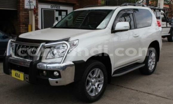 Buy Used Toyota Land Cruiser Prado White Car in Luanshya in Zambia Buy Used Toyota Land Cruiser Prado White Car in Luanshya in Zambia