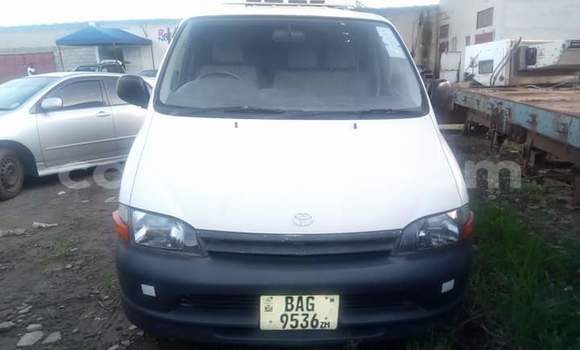 Buy Used Toyota Hiace White Car in Lusaka in Zambia Buy Used Toyota Hiace White Car in Lusaka in Zambia