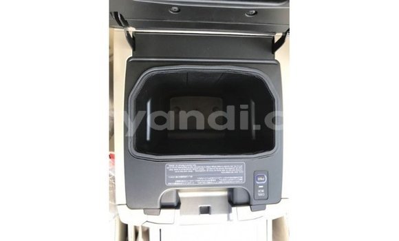 Tenga Imported Toyota Land Cruiser Bhuruu Mota in Import - Dubai in Zambia Tenga Imported Toyota Land Cruiser Bhuruu Mota in Import - Dubai in Zambia