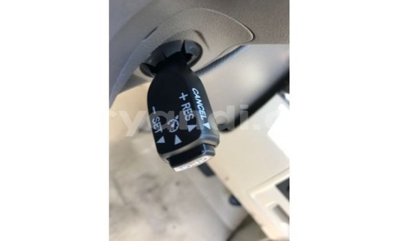 Tenga Imported Toyota Land Cruiser Bhuruu Mota in Import - Dubai in Zambia Tenga Imported Toyota Land Cruiser Bhuruu Mota in Import - Dubai in Zambia