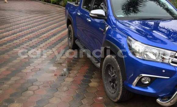 Acheter Occasion Voiture Toyota Hilux Bleu à Lusaka, Zambie Acheter Occasion Voiture Toyota Hilux Bleu à Lusaka, Zambie