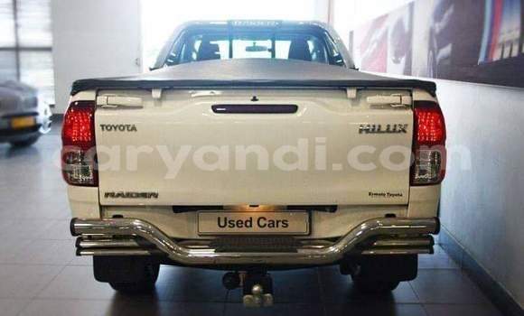 Tenga Tsaru Toyota Hilux Chena Mota in Lusaka in Zambia Tenga Tsaru Toyota Hilux Chena Mota in Lusaka in Zambia