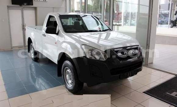 Acheter Occasion Voiture Isuzu KB Blanc à Lusaka, Zambie Acheter Occasion Voiture Isuzu KB Blanc à Lusaka, Zambie