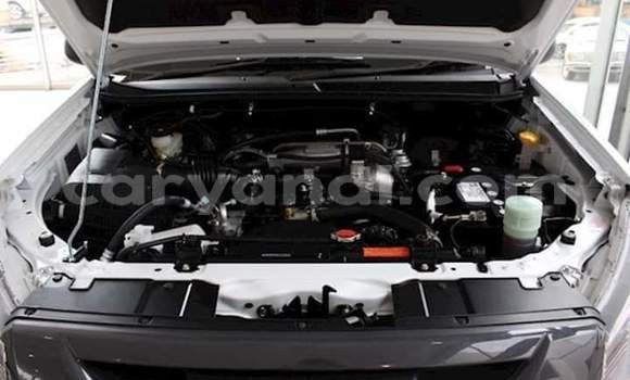 Acheter Occasion Voiture Isuzu KB Blanc à Lusaka, Zambie Acheter Occasion Voiture Isuzu KB Blanc à Lusaka, Zambie