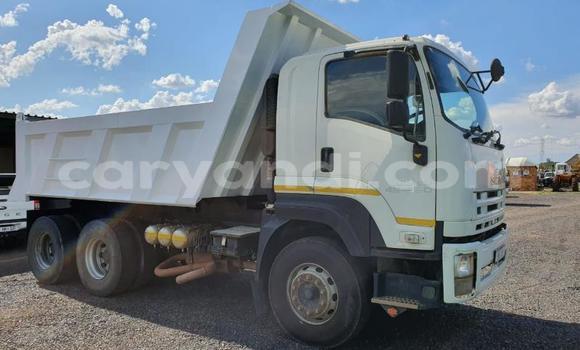 Buy Used Isuzu FTR 850 White Truck in Lusaka in Zambia