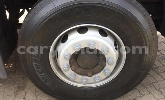 Acheter Occasion Utilitaire Mercedes–Benz Truck Blanc à Lusaka, Zambie Acheter Occasion Utilitaire Mercedes–Benz Truck Blanc à Lusaka, Zambie