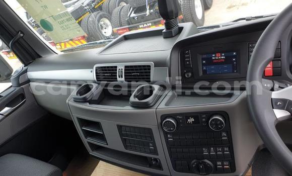 Acheter Occasion Utilitaire Man Silent Blanc à Livingstone, Zambie Acheter Occasion Utilitaire Man Silent Blanc à Livingstone, Zambie