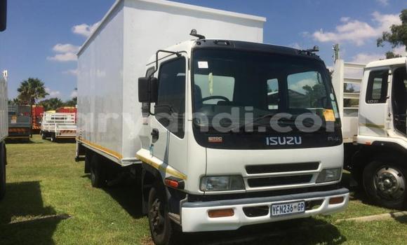 Buy Used Isuzu FTR 850 White Truck in Lusaka in Zambia