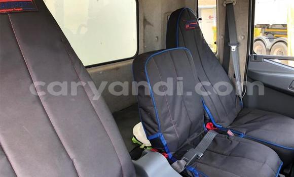 Acheter Occasion Utilitaire Mitsubishi Fuso Blanc à Livingstone, Zambie Acheter Occasion Utilitaire Mitsubishi Fuso Blanc à Livingstone, Zambie