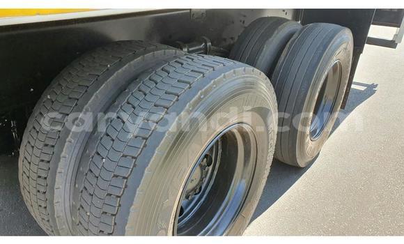 Acheter Occasion Utilitaire Isuzu FTR 850 Blanc à Lusaka, Zambie Acheter Occasion Utilitaire Isuzu FTR 850 Blanc à Lusaka, Zambie