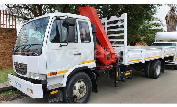 Acheter Occasion Utilitaire Nissan UD Blanc à Lusaka, Zambie Acheter Occasion Utilitaire Nissan UD Blanc à Lusaka, Zambie