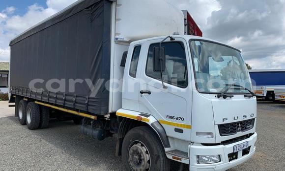 Acheter Occasion Utilitaire Mitsubishi Fuso Blanc à Lusaka, Zambie Acheter Occasion Utilitaire Mitsubishi Fuso Blanc à Lusaka, Zambie