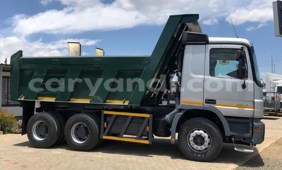 Buy Used Mercedes–Benz Tipper White Truck in Lusaka in Zambia Buy Used Mercedes–Benz Tipper White Truck in Lusaka in Zambia