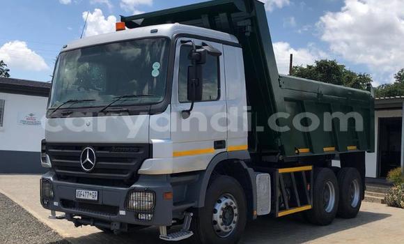 Buy Used Mercedes–Benz Tipper White Truck in Lusaka in Zambia Buy Used Mercedes–Benz Tipper White Truck in Lusaka in Zambia