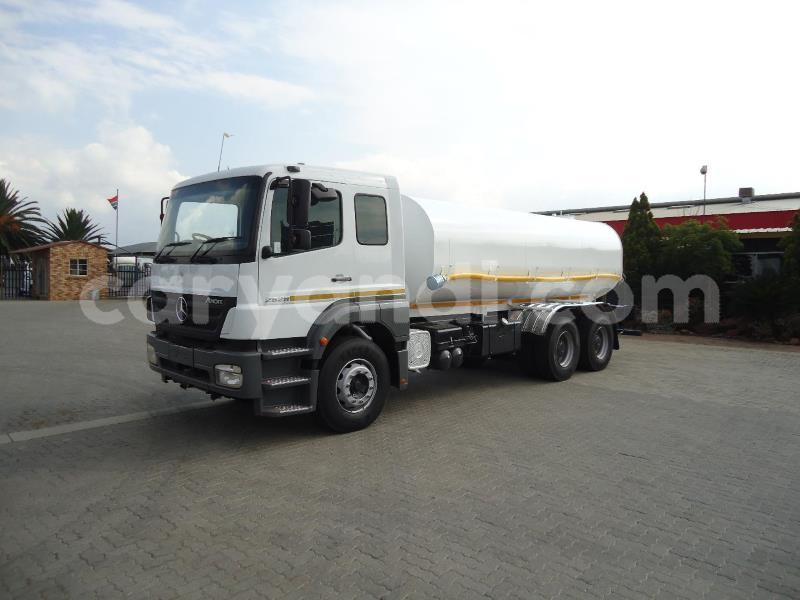 Big with watermark mercedes benz 2628 zambia livingstone 11832