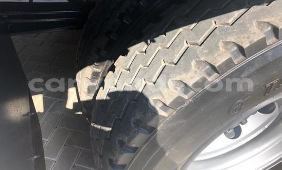 Acheter Occasion Utilitaire Mercedes–Benz Atego Blanc à Livingstone, Zambie Acheter Occasion Utilitaire Mercedes–Benz Atego Blanc à Livingstone, Zambie