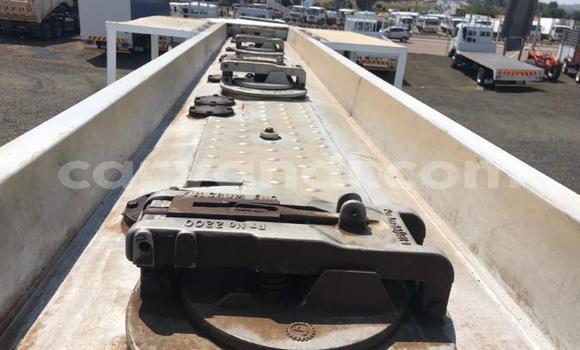 Buy Used MercedesâBenz 2628 White Truck in Lusaka in Zambia Buy Used MercedesâBenz 2628 White Truck in Lusaka in Zambia