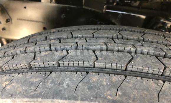 Acheter Occasion Utilitaire Nissan UD Blanc à Livingstone, Zambie Acheter Occasion Utilitaire Nissan UD Blanc à Livingstone, Zambie