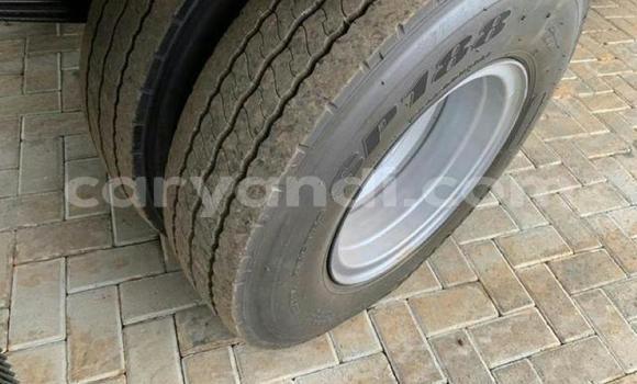 Nunua Ilio tumika Nissan UD Nyeupe Lori ndani ya Lusaka nchini Zambia Nunua Ilio tumika Nissan UD Nyeupe Lori ndani ya Lusaka nchini Zambia