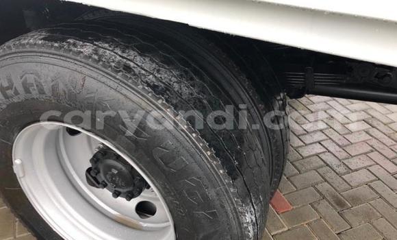 Buy Used Hino 300 Series White Truck in Livingstone in Zambia Buy Used Hino 300 Series White Truck in Livingstone in Zambia