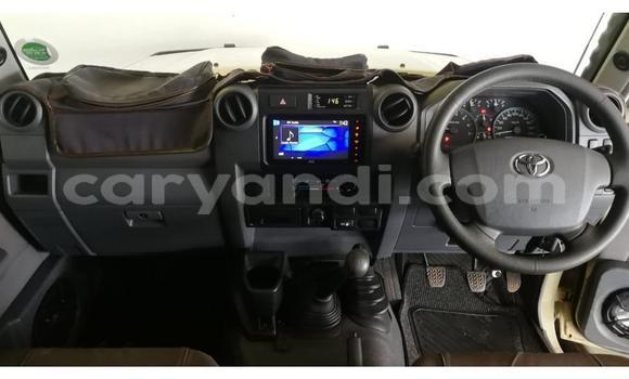 Nunua Ilio tumika Toyota Land Cruiser Nyingine Gari ndani ya Lusaka nchini Zambia Nunua Ilio tumika Toyota Land Cruiser Nyingine Gari ndani ya Lusaka nchini Zambia