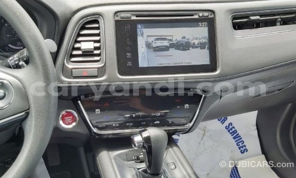 Acheter Import Moto Honda C Blanc à Import - Dubai, Zambie Acheter Import Moto Honda C Blanc à Import - Dubai, Zambie