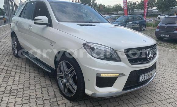 Tenga Tsaru Mercedes‒Benz ML–Class Chena Mota in Chingola in Zambia Tenga Tsaru Mercedes‒Benz ML–Class Chena Mota in Chingola in Zambia