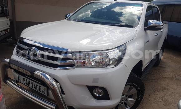 Buy Used Toyota Hilux White Car in Lusaka in Zambia Buy Used Toyota Hilux White Car in Lusaka in Zambia