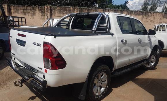 Buy Used Toyota Hilux White Car in Lusaka in Zambia Buy Used Toyota Hilux White Car in Lusaka in Zambia