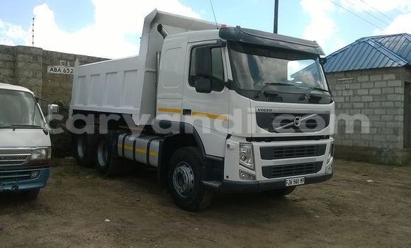Acheter Neuf Utilitaire Volvo F4 Blanc à Chipata, Zambie Acheter Neuf Utilitaire Volvo F4 Blanc à Chipata, Zambie
