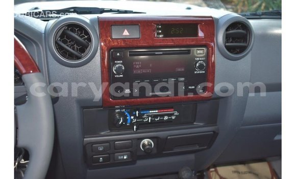Buy Import Toyota Land Cruiser Beige Car in Import - Dubai in Zambia Buy Import Toyota Land Cruiser Beige Car in Import - Dubai in Zambia