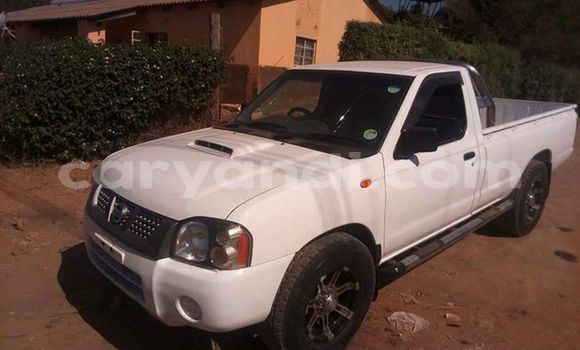 Buy Used Nissan Navara White Car in Lusaka in Zambia Buy Used Nissan Navara White Car in Lusaka in Zambia