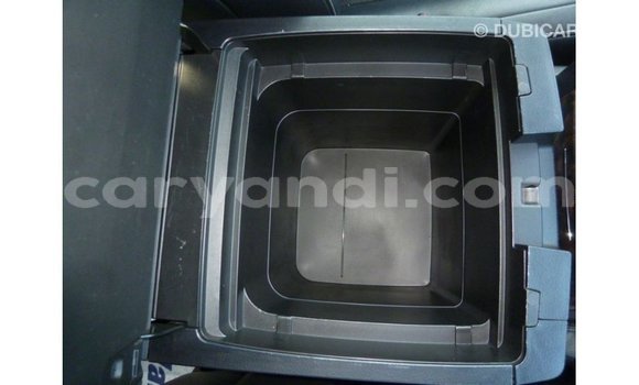 Nunua Imported Toyota Land Cruiser Nyeupe Gari ndani ya Import - Dubai nchini Zambia Nunua Imported Toyota Land Cruiser Nyeupe Gari ndani ya Import - Dubai nchini Zambia