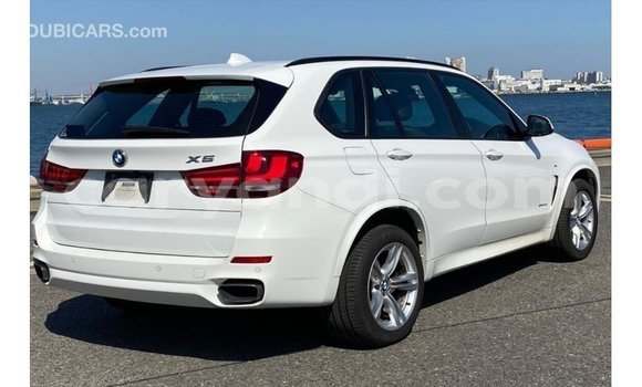 Nunua Imported BMW X5 Nyeupe Gari ndani ya Import - Dubai nchini Zambia Nunua Imported BMW X5 Nyeupe Gari ndani ya Import - Dubai nchini Zambia