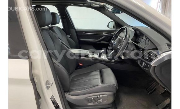 Nunua Imported BMW X5 Nyeupe Gari ndani ya Import - Dubai nchini Zambia Nunua Imported BMW X5 Nyeupe Gari ndani ya Import - Dubai nchini Zambia
