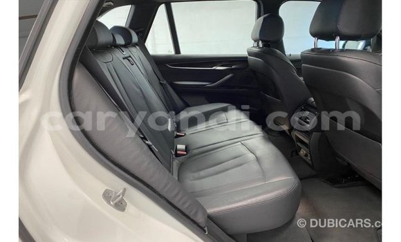 Nunua Imported BMW X5 Nyeupe Gari ndani ya Import - Dubai nchini Zambia Nunua Imported BMW X5 Nyeupe Gari ndani ya Import - Dubai nchini Zambia