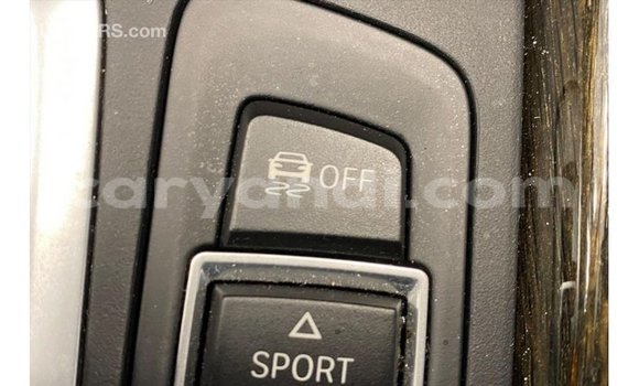 Nunua Imported BMW X5 Nyeupe Gari ndani ya Import - Dubai nchini Zambia Nunua Imported BMW X5 Nyeupe Gari ndani ya Import - Dubai nchini Zambia