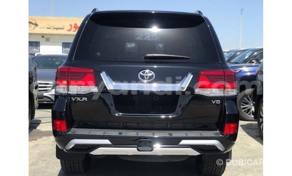 Nunua Imported Toyota Land Cruiser Nyeusi Gari ndani ya Import - Dubai nchini Zambia Nunua Imported Toyota Land Cruiser Nyeusi Gari ndani ya Import - Dubai nchini Zambia