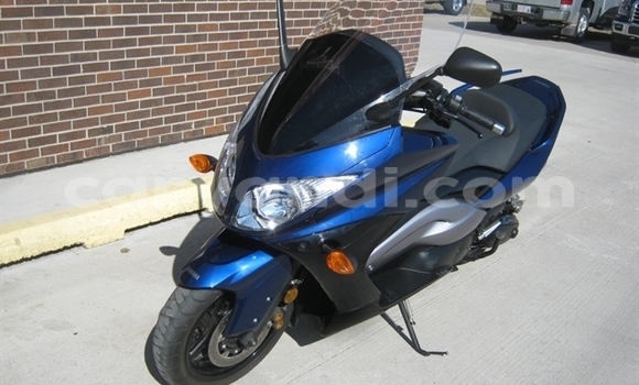 Acheter Occasion Moto Yamaha TMAX Noir à Chinsali, Nord Acheter Occasion Moto Yamaha TMAX Noir à Chinsali, Nord