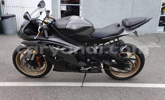 Acheter Occasion Moto Yamaha YZF Noir à Kalengwa, Nord-Ouest Acheter Occasion Moto Yamaha YZF Noir à Kalengwa, Nord-Ouest