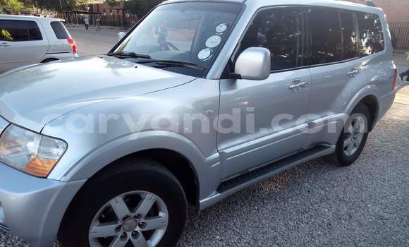 Acheter Occasion Voiture Mitsubishi Pajero Gris à Lusaka, Zambie Acheter Occasion Voiture Mitsubishi Pajero Gris à Lusaka, Zambie