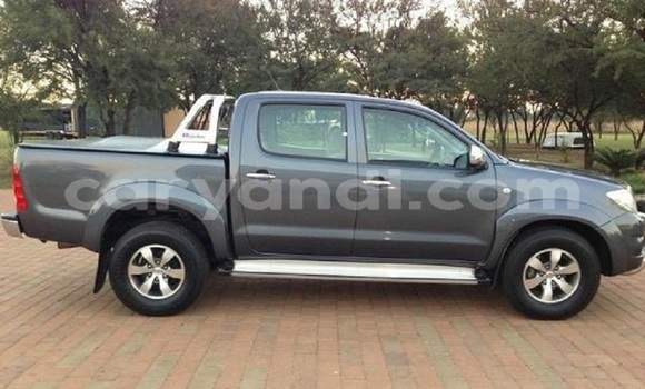 Buy Used Toyota Hilux Silver Car in Lusaka in Zambia Buy Used Toyota Hilux Silver Car in Lusaka in Zambia