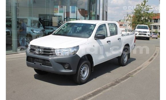 Buy Import Toyota Hilux White Car in Import - Dubai in Zambia Buy Import Toyota Hilux White Car in Import - Dubai in Zambia