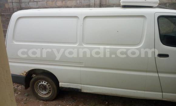 Acheter Occasion Voiture Toyota Hiace Blanc à Lusaka, Zambie Acheter Occasion Voiture Toyota Hiace Blanc à Lusaka, Zambie