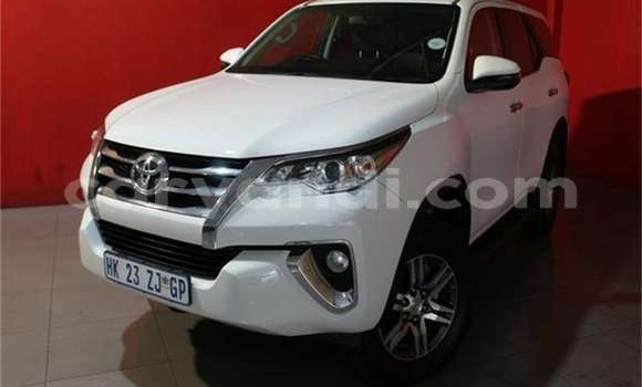 Buy Used Toyota Fortuner White Car in Lusaka in Zambia Buy Used Toyota Fortuner White Car in Lusaka in Zambia