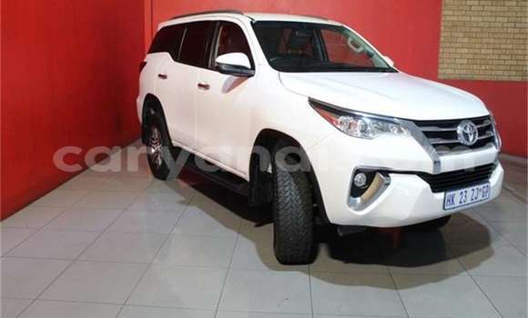 Buy Used Toyota Fortuner White Car in Lusaka in Zambia Buy Used Toyota Fortuner White Car in Lusaka in Zambia