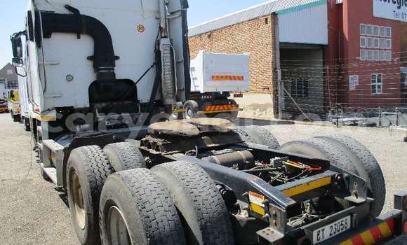 Acheter Occasion Utilitaire Caterpillar 120 Blanc à Chingola, Zambie Acheter Occasion Utilitaire Caterpillar 120 Blanc à Chingola, Zambie